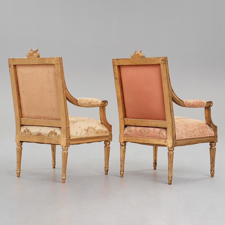 KARMSTOLAR, ett par, gustavianska stockholmsarbeten, 1700-talets slut.