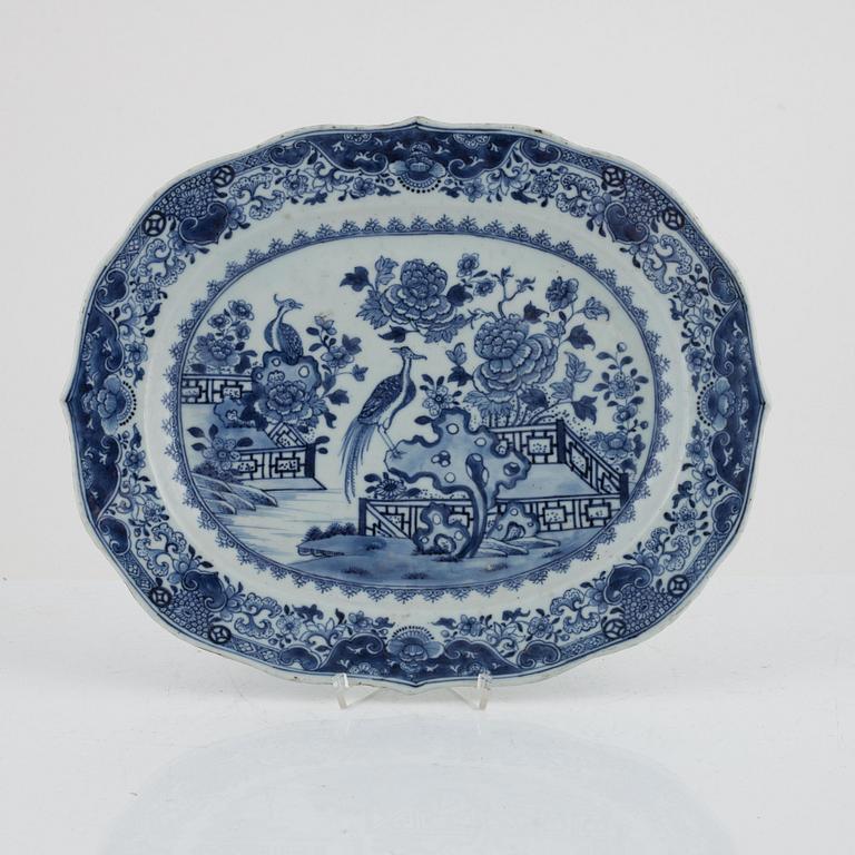 Stekfat, porslin, Kina, Qianlong (1736-95).