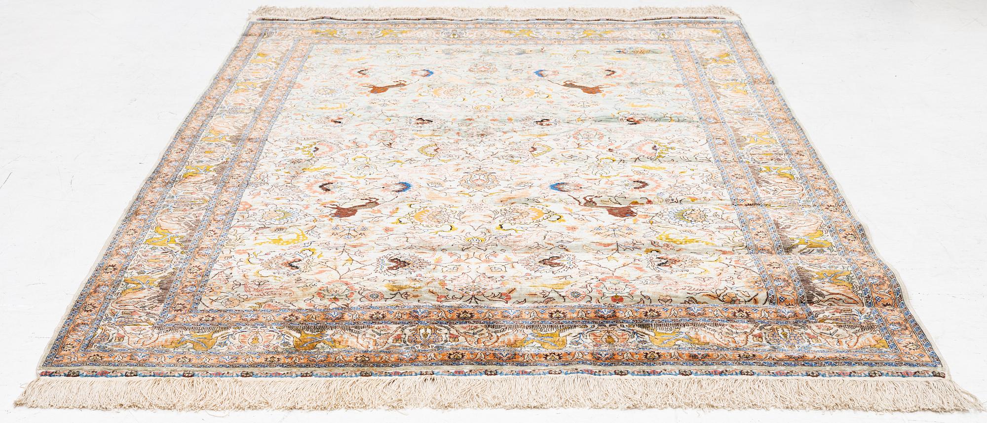 Matta, silke och metall Kayseri, Anatolien, ca 184 x 132 cm.