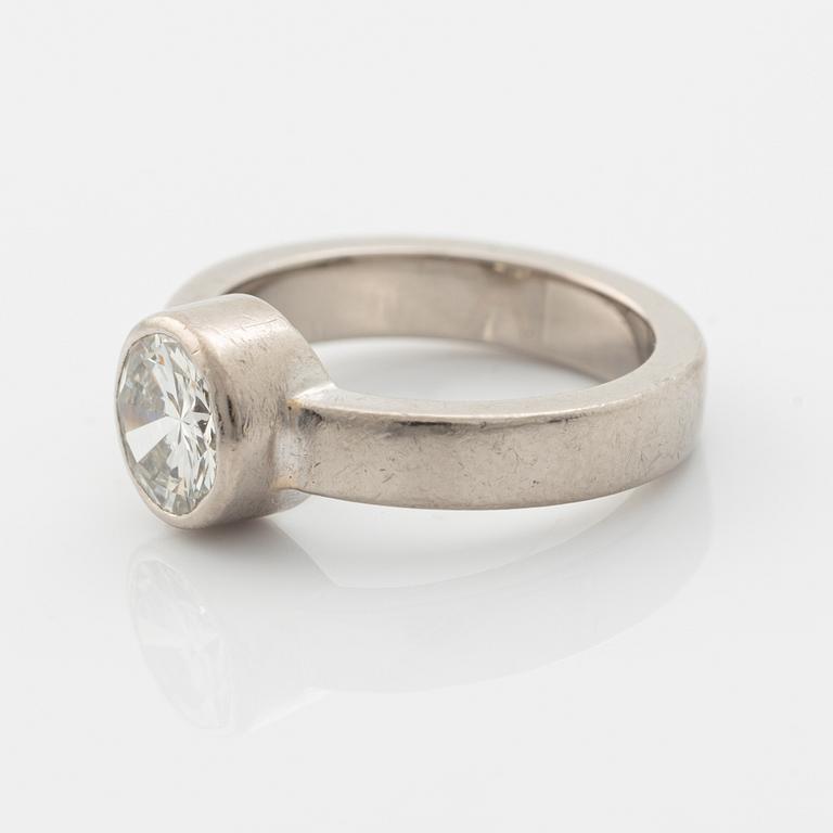 Ring, white gold with brilliant-cut diamond 1.56 ct.