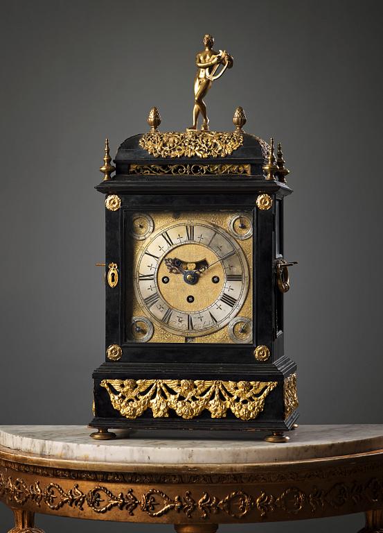 Claudius du Chesne musical table clock (clockmaker in London 1693-1730), circa 1705, Queen Anne.