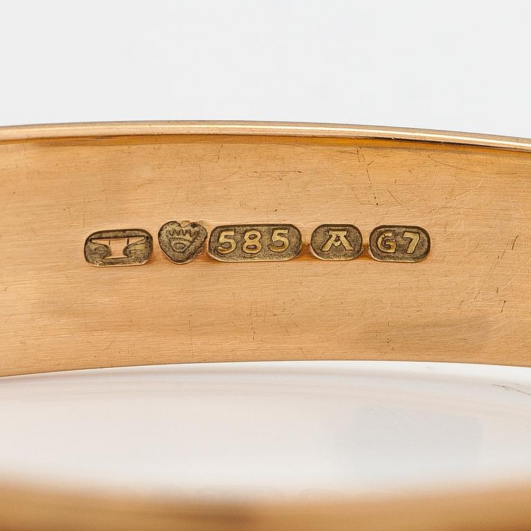 Elis Kauppi, A 14K gold and amethyst bracelet. Kupittaan kulta, Turku 1960.