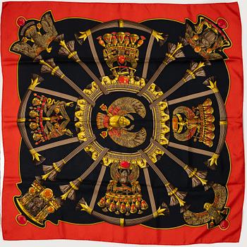 Hermès, a 'Egypte - Scarabées et Pectoraux' scarf.