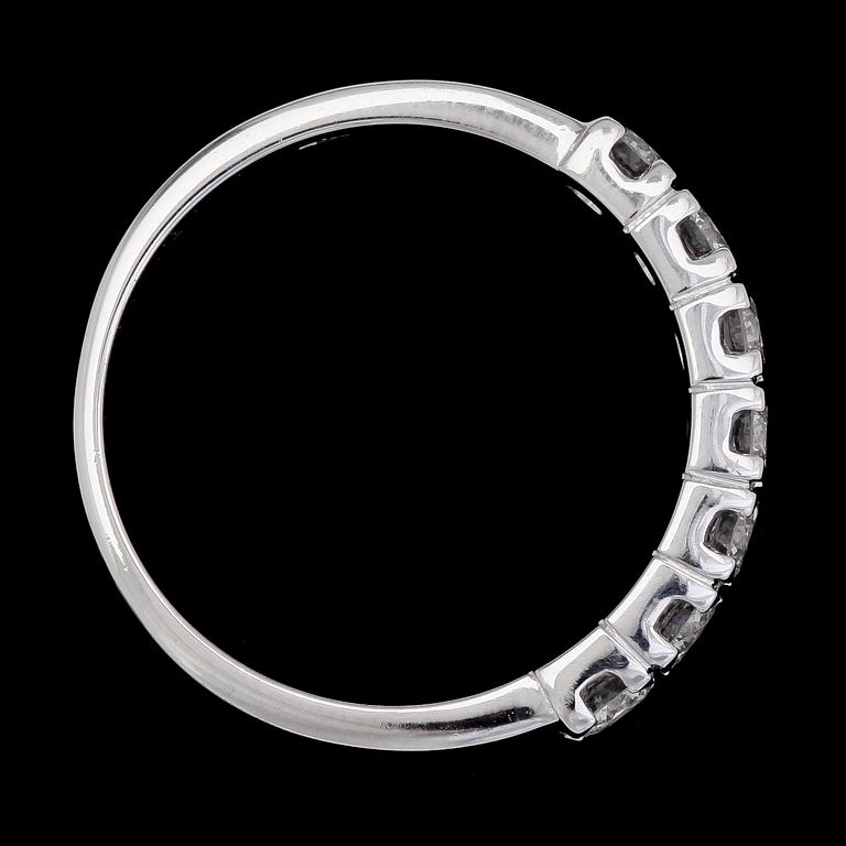 RING, brilliant cut diamonds, tot. 0.90 cts.