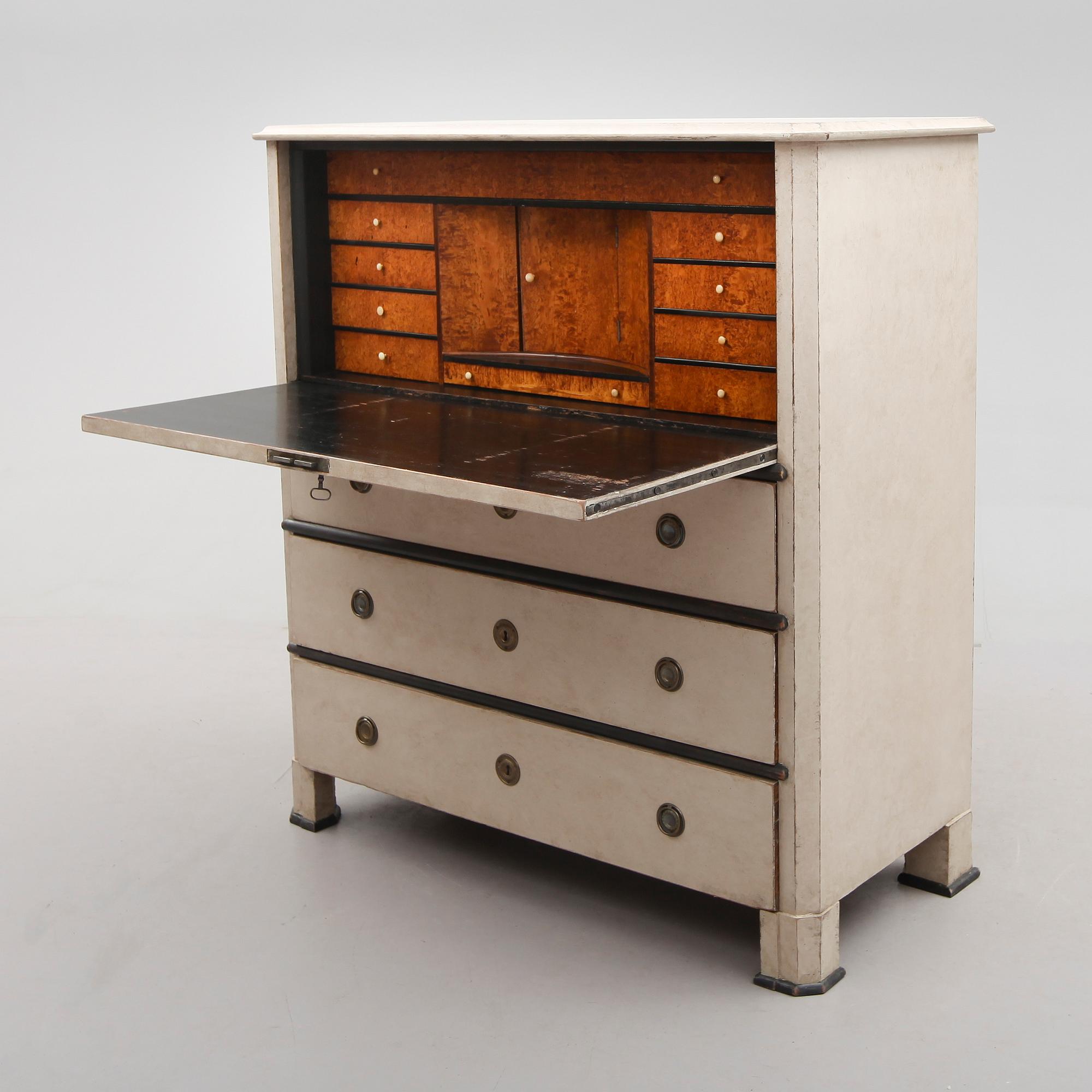 CHIFFONJÉ, 1800-talets mitt.