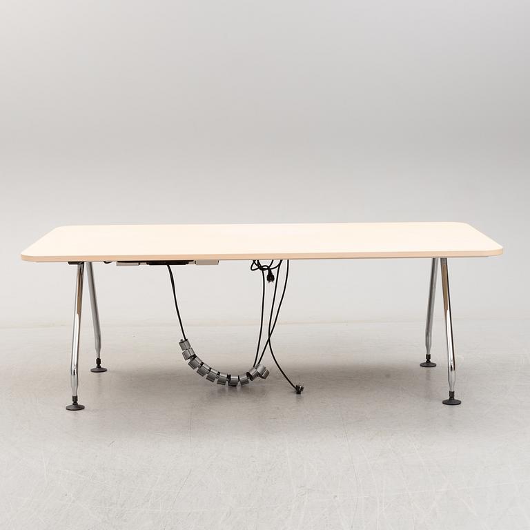 An 'Ad Hoc' desk by Antonio Citterio, Vitra.