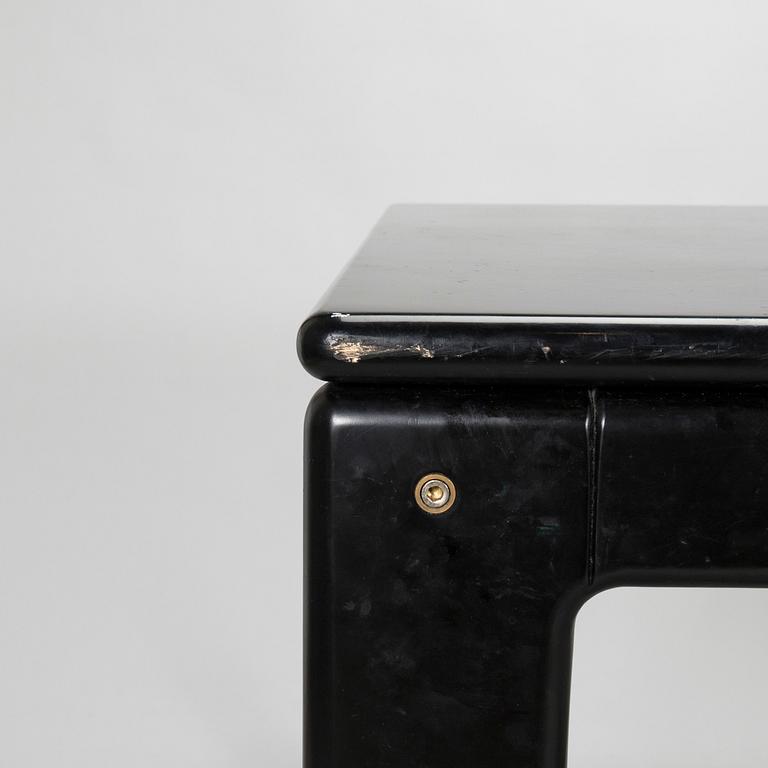 Eero Aarnio, matbord och stolar, 5 st, "Flamingo", Asko 1970-tal.