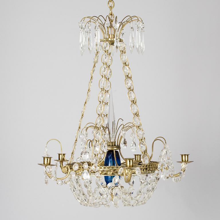 TAKKRONA, gustaviansk stil, 1900-talets senare hälft. Höjd 83 cm.