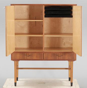 SKÅP, omkring 1900-talets mitt.