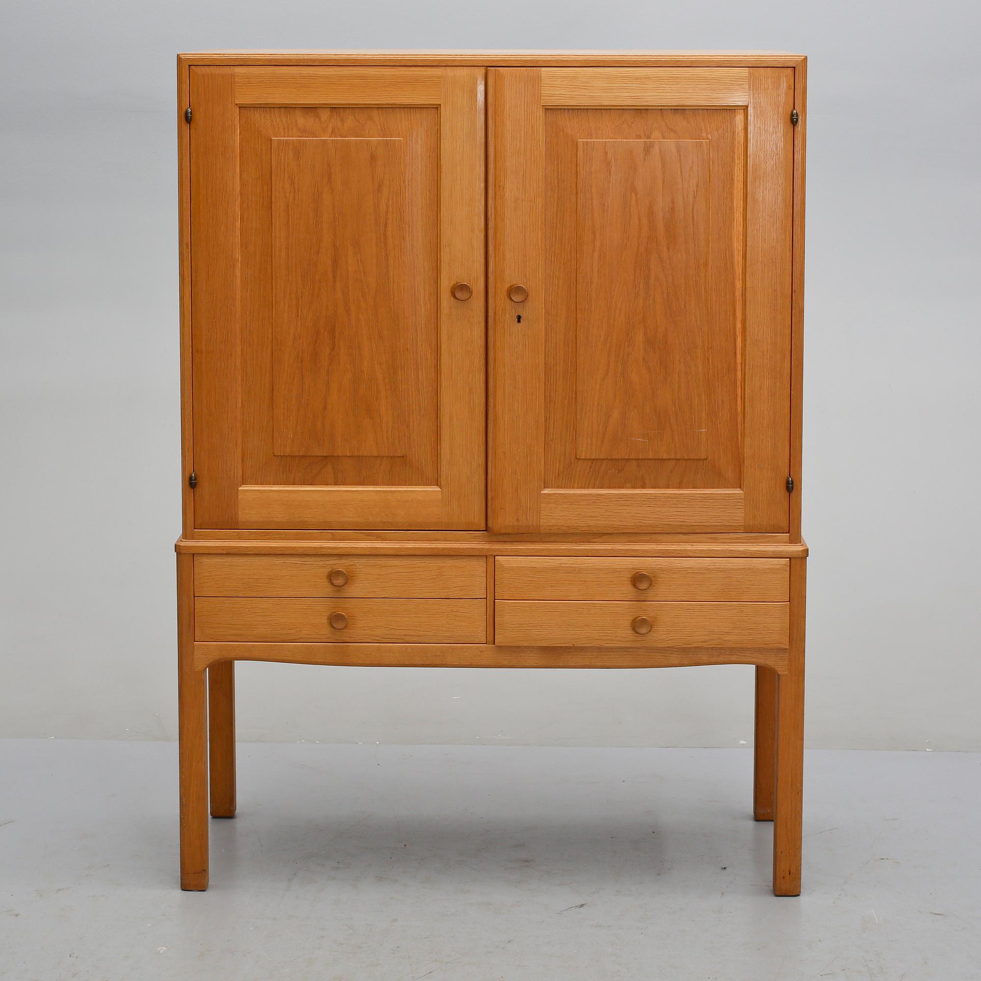 SKÅP, "Oktober", Carl Malmsten, 1900-talets andra hälft.