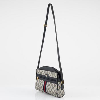 Gucci, monogram canvas, vintage bag.