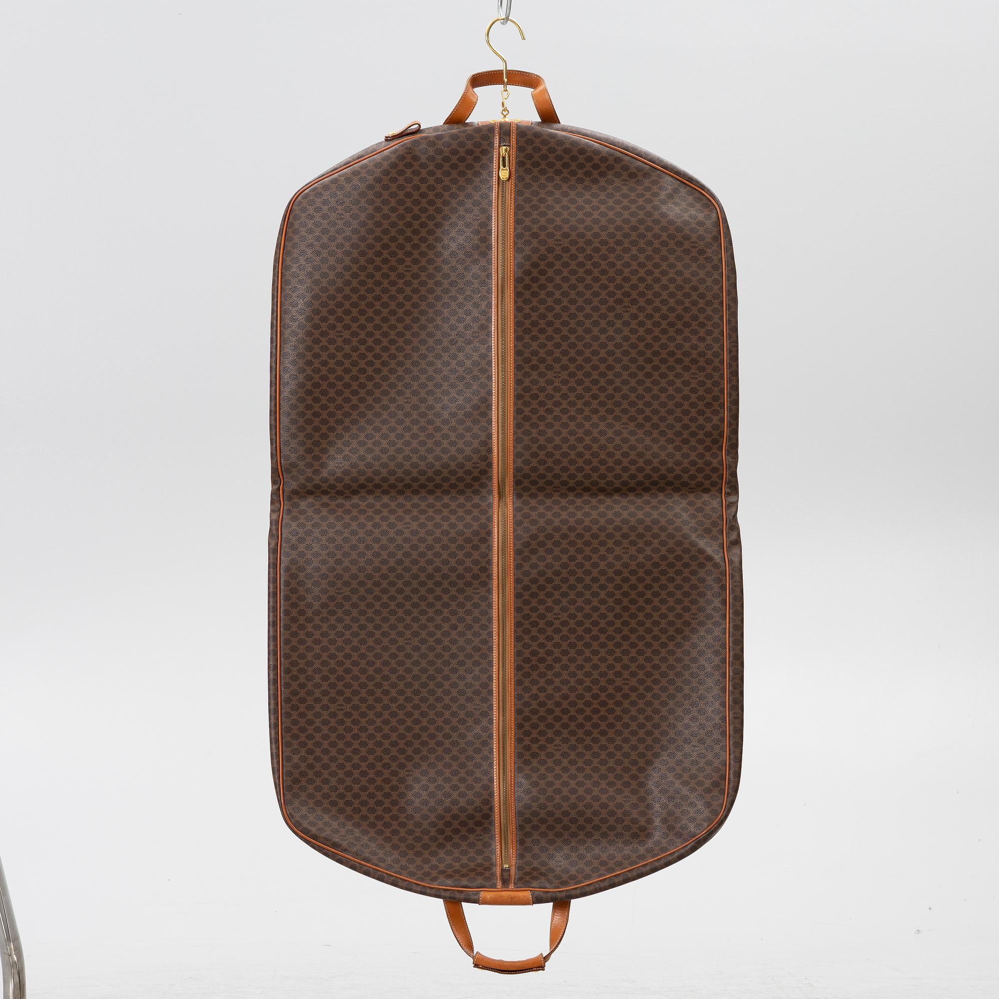 Céline, travel wardrobe.