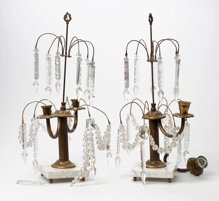 BORDSLYSTRAR, ett par, Louis XVI-stil, tidigt 1900-tal.