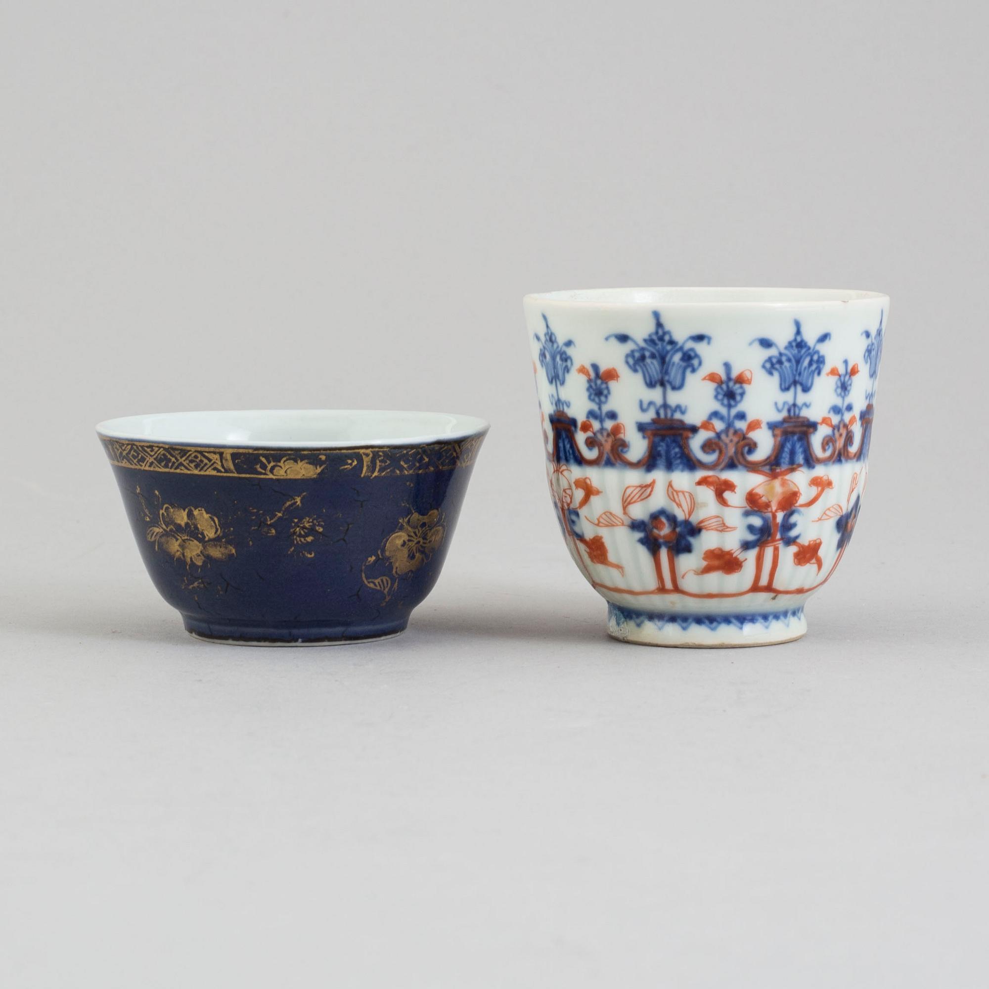 An imari cup and a powder blue cup, Qing dynasty, 18th Century.