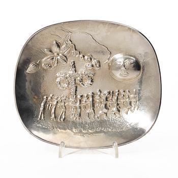 Olle Ohlsson, A silver dish, signed 1978 and numbered 76/350, Silvergillet AB, Malmö 1978.