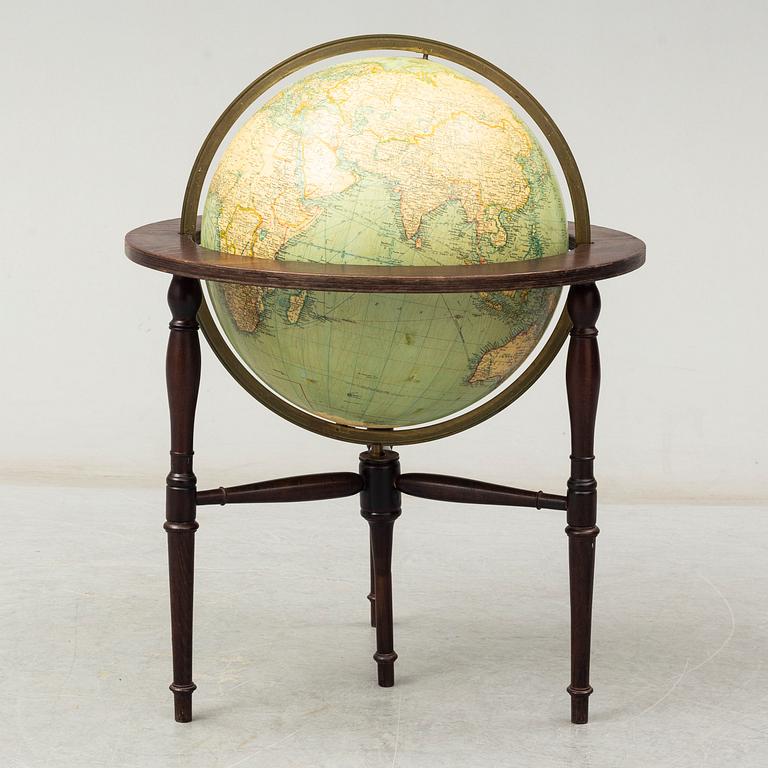 Philips 18 inch merchant shippers Globe, first hlaf of the 20th century.