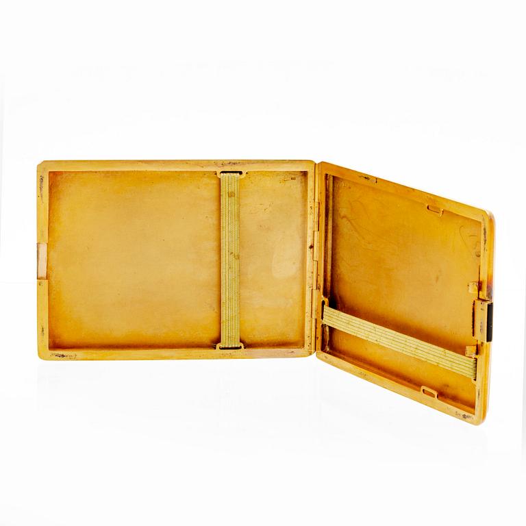 A 20th century 14K gold cigaret case, weight 186,1 grams.