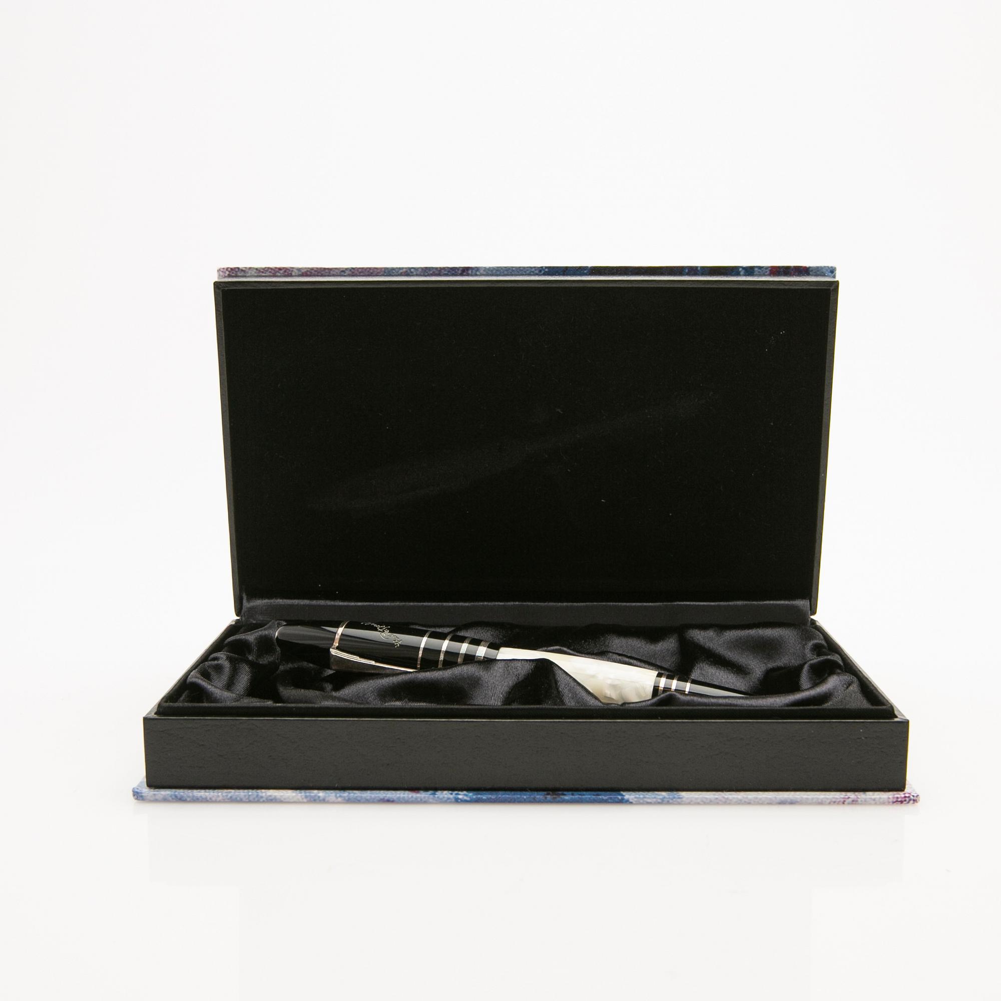 Montblanc, fountain pen, Writer's Edition, “F. Scott Fitzgerald”, Germany, 2002.