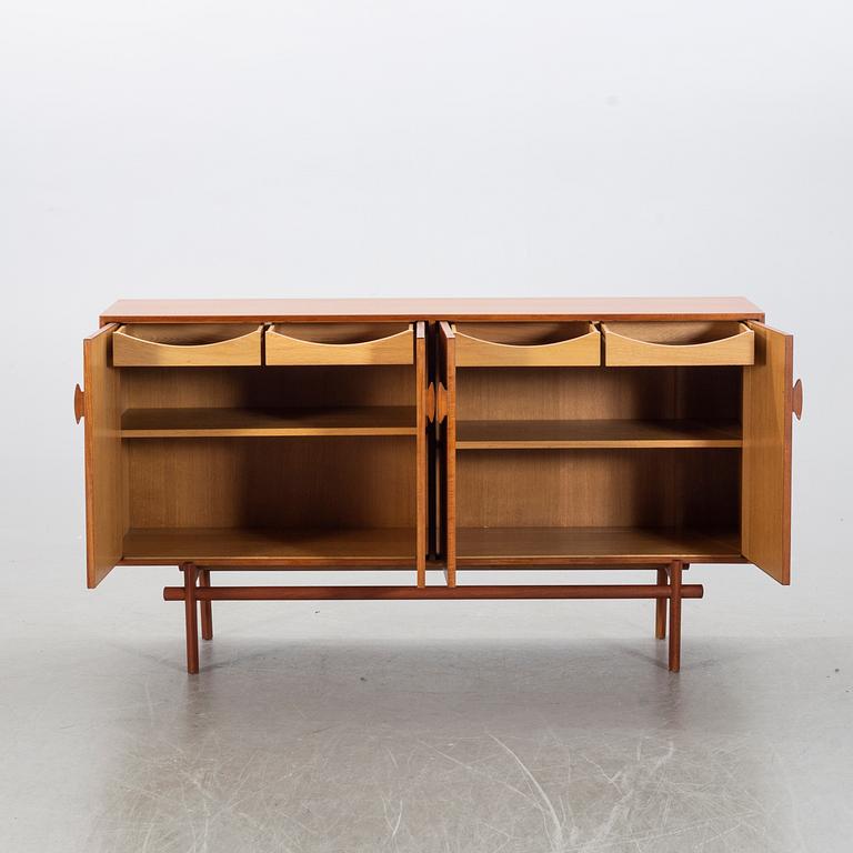 TOVE & EDVARD KINDT-LARSEN, AB Seffle furniture, sideboard, teak, 1950's.