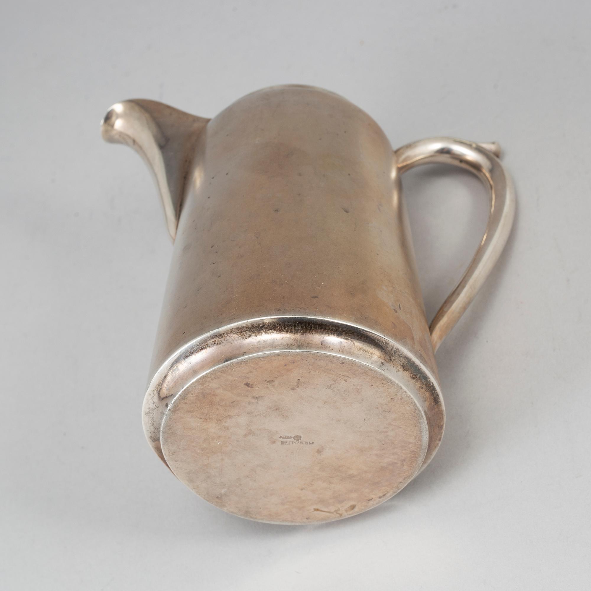 A Russian parcel-gilt silver jug, mark of Michail and Semen Grachev, St. Petersburg 1908-1917.