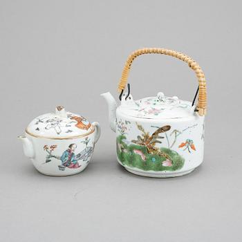 KANNOR, 2 st, porslin, Kina, 1800-tal.