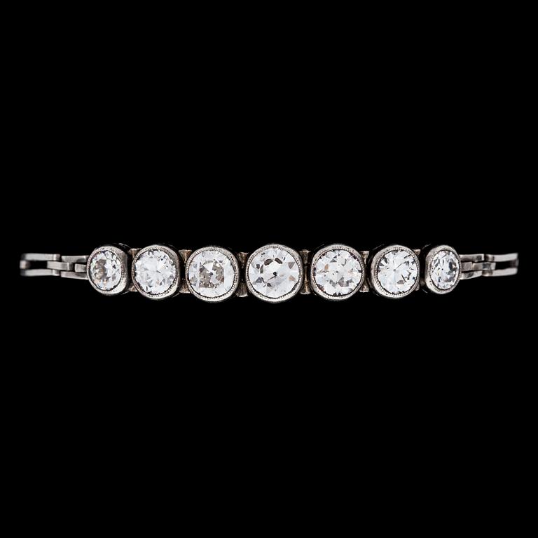 An old cut diamond bracelet, tot. app. 5 cts.