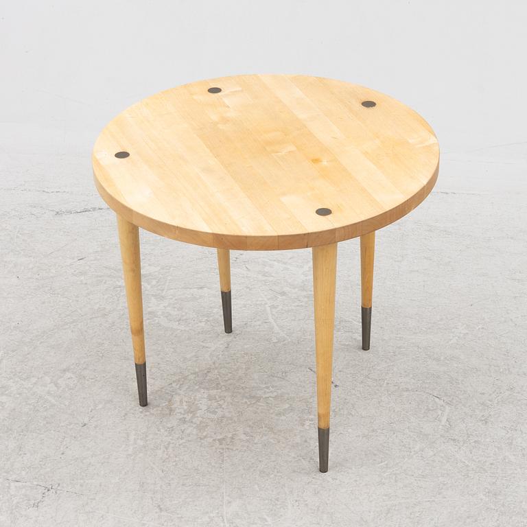 Kerstin Olby, a table, Trätina, circa 2000.