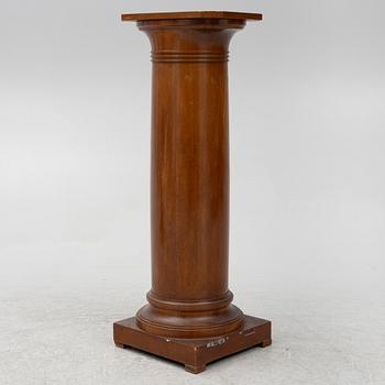 Pedestal, column-shaped, first half of the 20th Century.