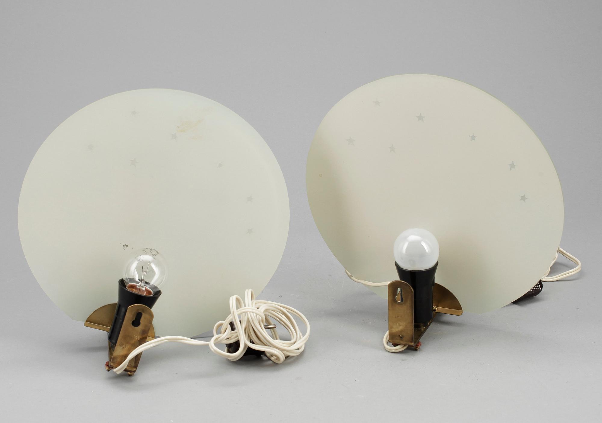 LAMPETTER, ett par, mässing och glas, art deco, 1900-talets andra kvartal.