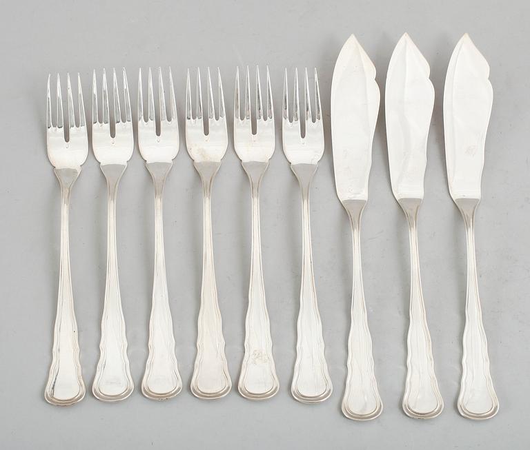 FISKBESTICK, 9 delar, silver, CG Hallberg, Stockholm, bl a 1935. Vikt ca 365 gram.