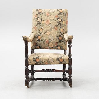 A Baroque armchair, from around the year 1700.