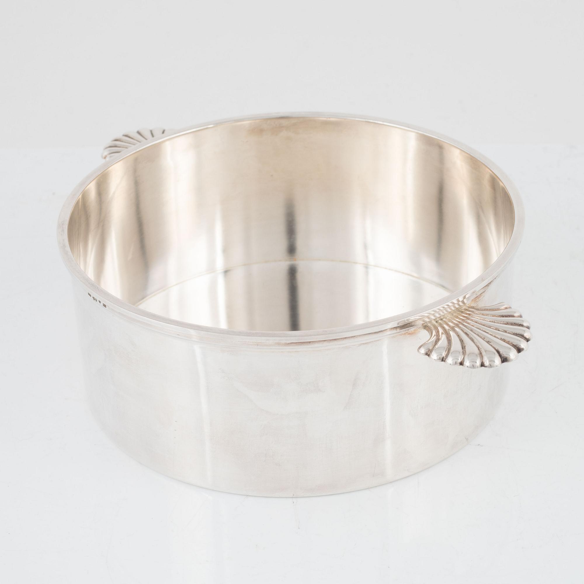 CG Råström, soufflé dish, silver, Stockholm 1932.