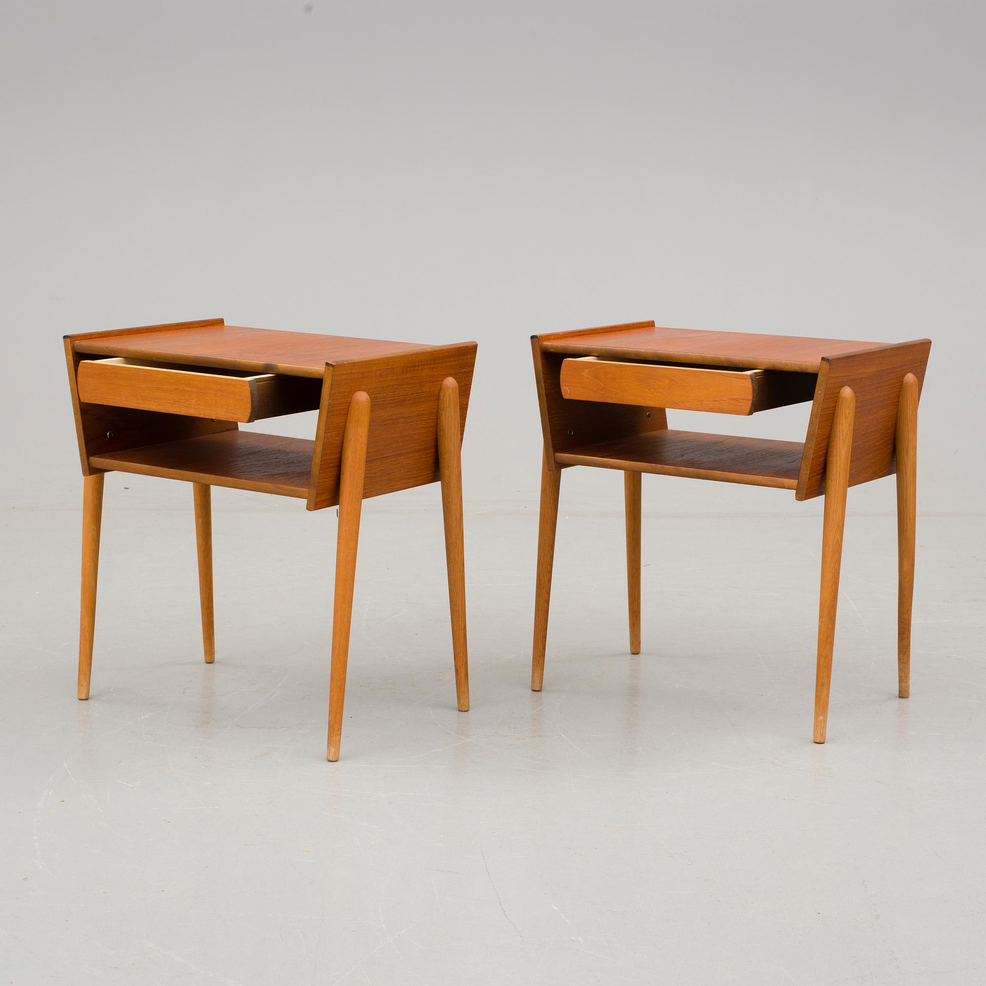 SÄNGBORD, ett par, 1900-talets tredje kvartal.