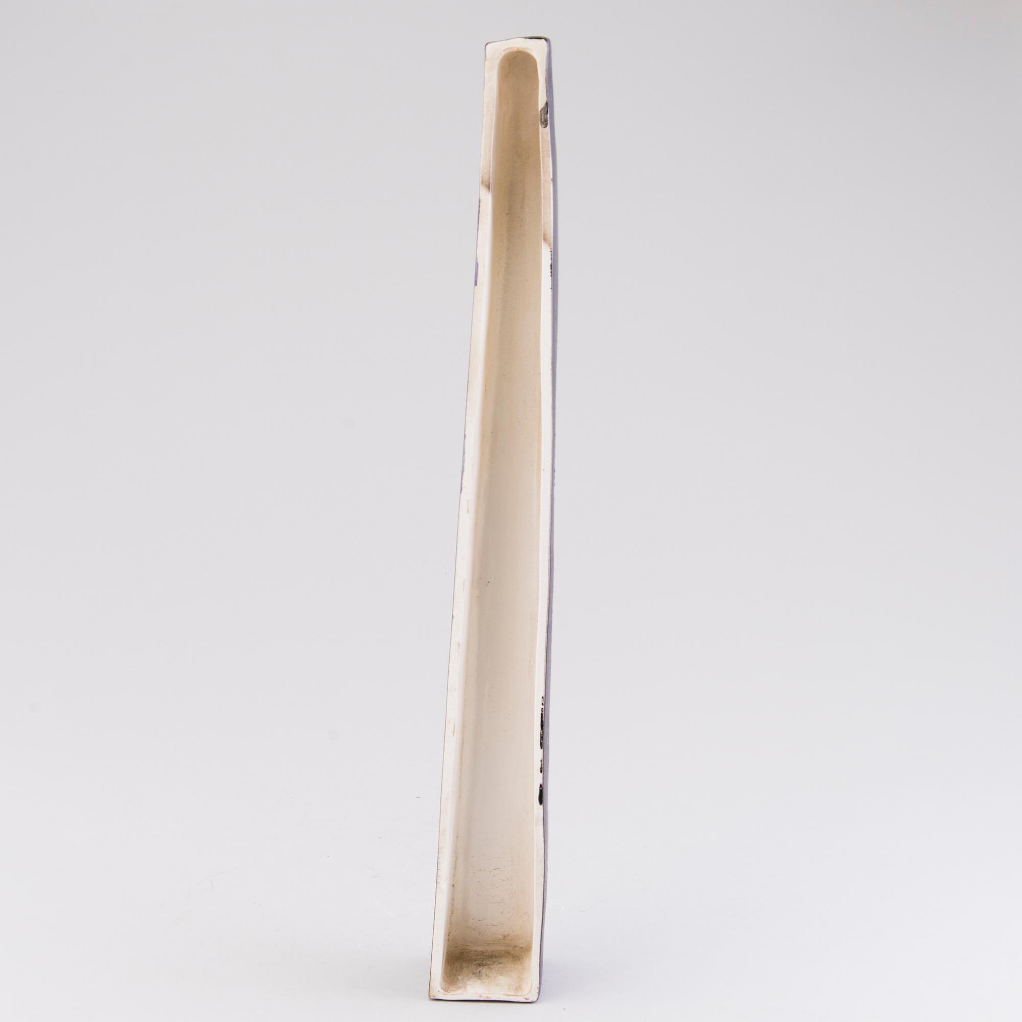 BIRGER KAIPIAINEN, veistos, kivitavaraa, signeerattu Kaipiainen.