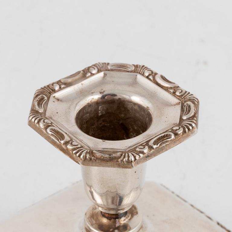 Parti silver, nio delar, bla CG Hallberg, Stockholm 1946.