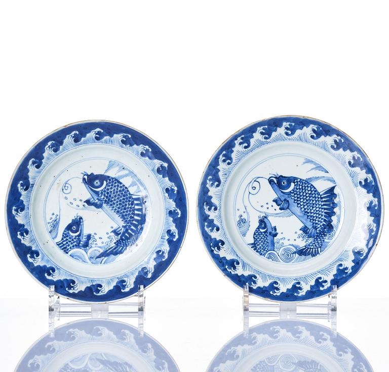 A set of four blue and white dishes with leaping carp, Qing dynasty, Kangxi (1662-1722).