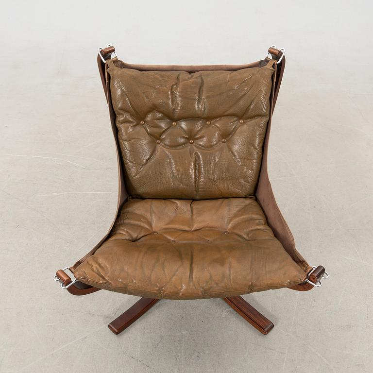 Sigurd Ressel, armchair and table "Falcon chair", Vatne Möbler, Norway, 1970s.