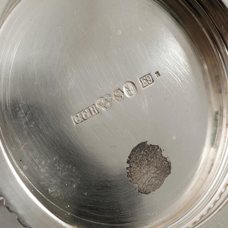 BÄGARE, silver, C.G Hallberg, Stockholm, 1955, vikt 419 gram.