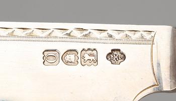 FISKBESTICK, 12 st, silver och pärlemor, William Hutton & Sons, London 1908/09.