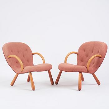 Swedish Modern, a pair of 'Clam Chairs', possibly by Erik Eks Snickerifabrik, probably 1950s.