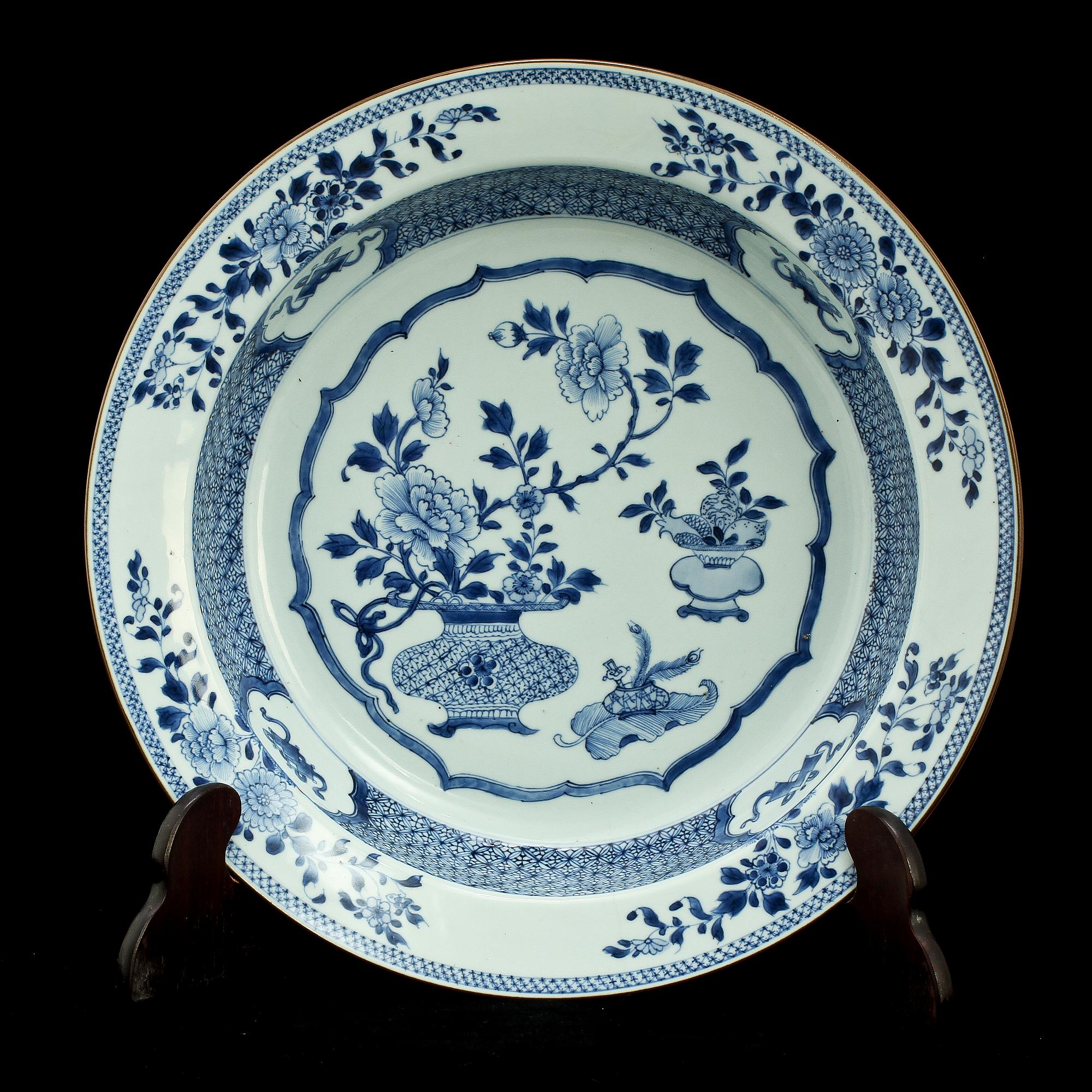 SKÅLFAT, porslin, Kina, 1700-tal.