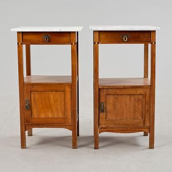 SÄNGBORD, ett par, 1900-talets början.