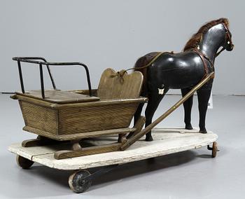 LEKSAKSHÄST med SLÄDE, trä, sekelskiftet 1800/1900.