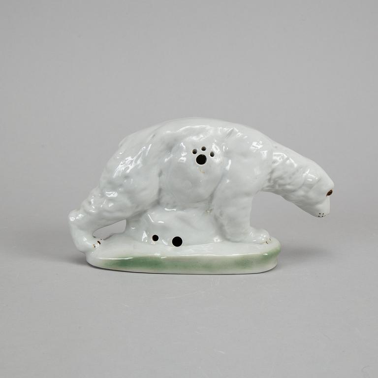 A polarbear porcelain lantern.