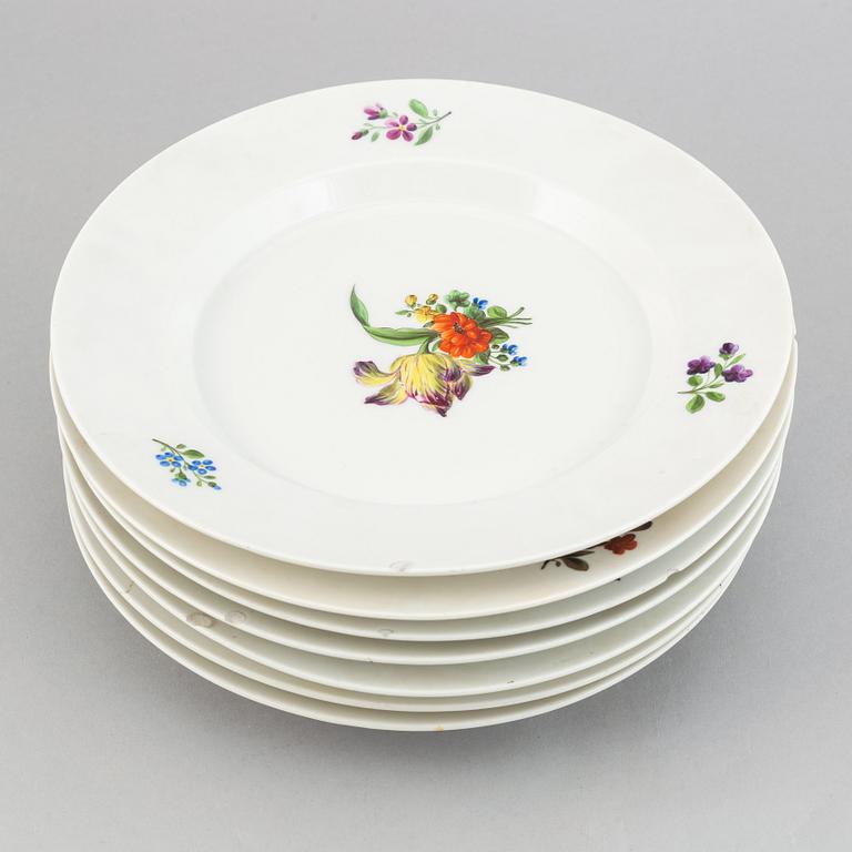 A 19th century 42-pcs porcelain dinner set, Berlin.