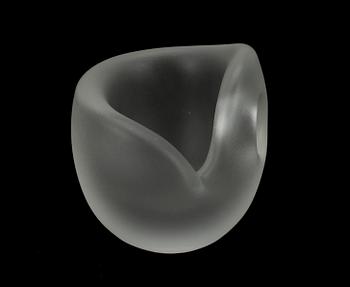 SKULPTUR, glas, "Jättens pärla" signerad Timo Sarpaneva, Iittala, 1900-talets senare hälft.