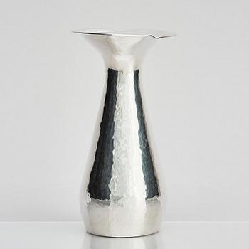 a sterling silver vase, Stockholm 1978.