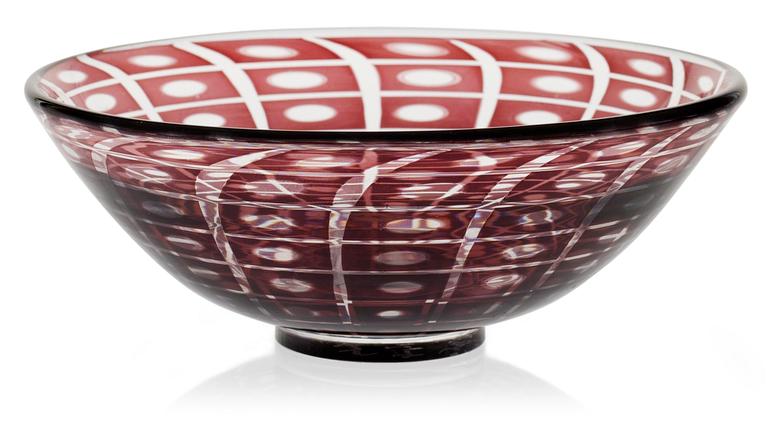 An Edward Hald 'Slipgraal' glass bowl, Orrefors 1940.