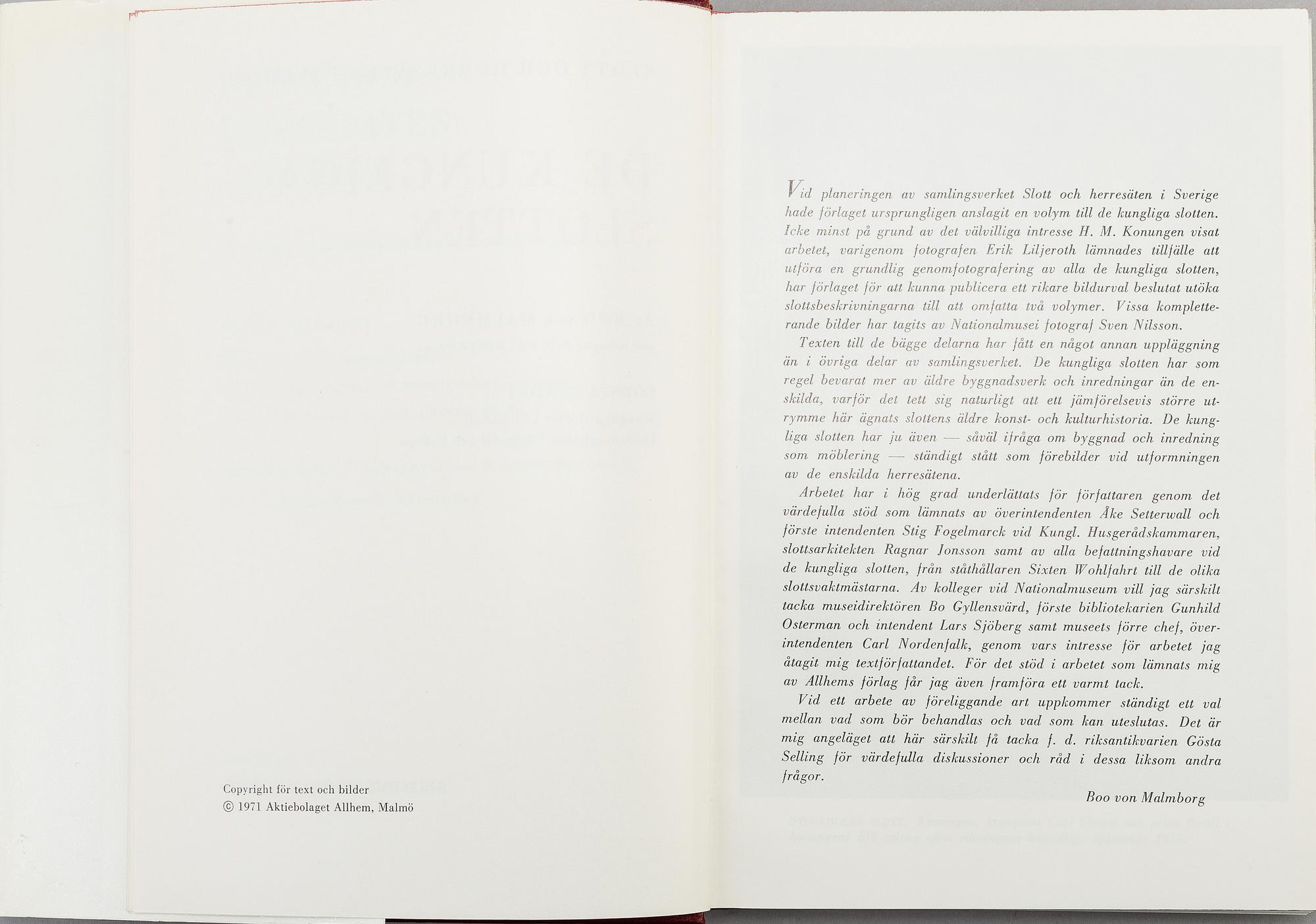 A set18 books about swedish castles and mansions, published by Allhems förlag in Malmö, second half of the 20th century.