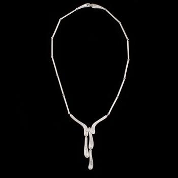 HALSSMYCKE, "Ice Drops" sterlingsilver, Chao-Hsien Kuo Lapponia 2010. Vikt 42 g.